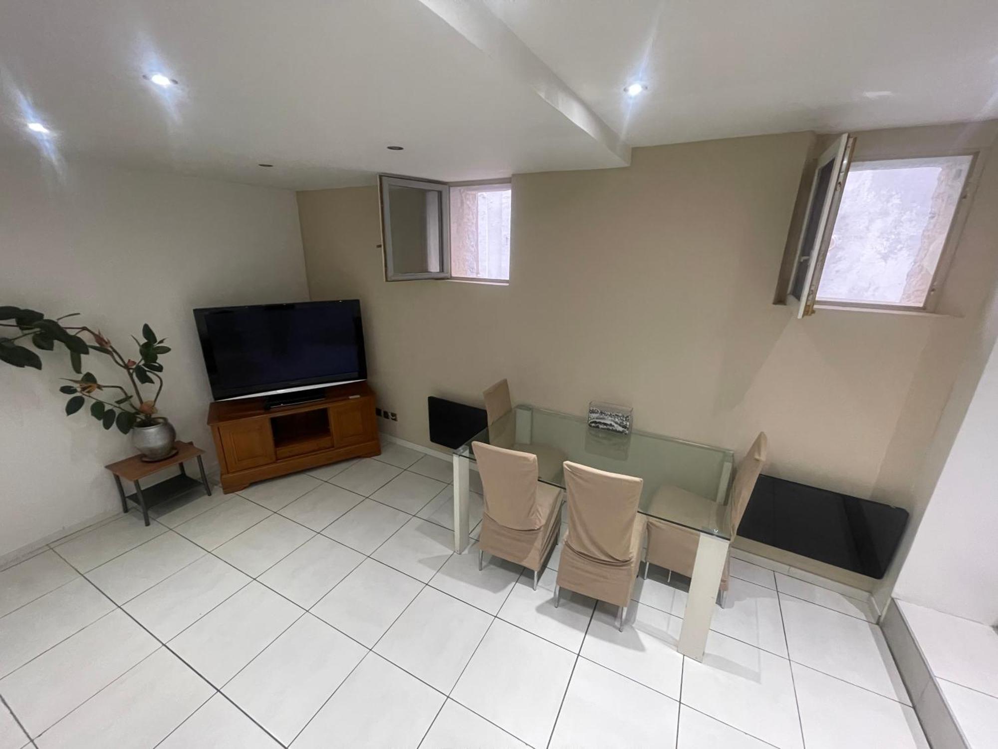 Tres Bel Appartement Pres De Montpellier ジニャック エクステリア 写真